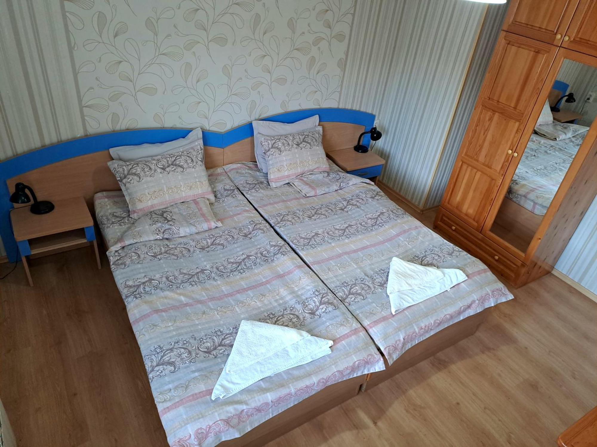 Kovacha Guest House Радуил Екстериор снимка