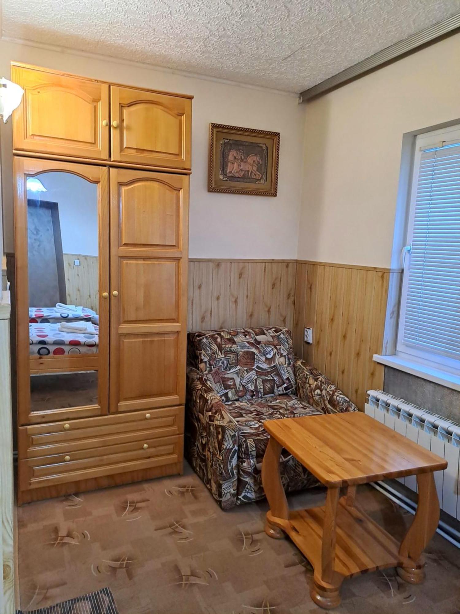 Kovacha Guest House Радуил Екстериор снимка